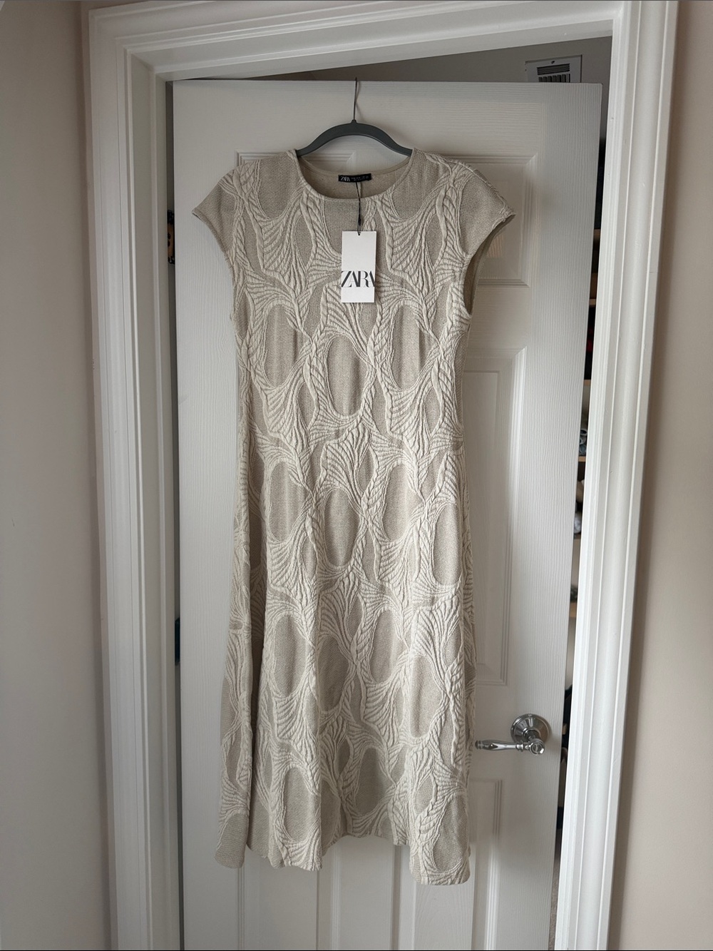 ZARA Cream Textured Cap Sleeve Midi Dress